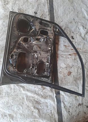 Двері передні права toyota rav4 2.0 d 2000-2005г
