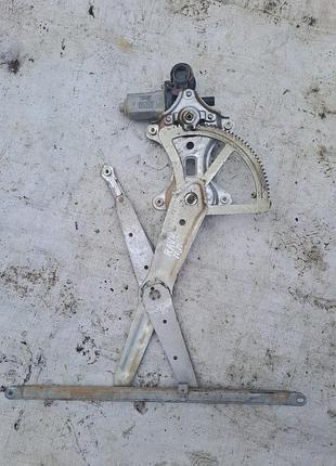 Стеклоподьемник передний правый toyota rav4 2.0 d 2000-2005г.в 85710-42070
