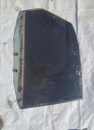 Скло дверей заднє праве audi a4 s4 2.8 1996-1999г.в