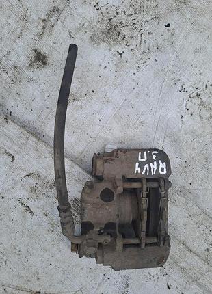 Суппорт задний правый toyota rav4 2.0 d 2000-2005г.в