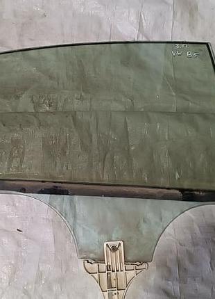 Скло дверне заднє, праве volkswagen passat b5