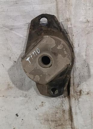 Подушка мкпп fiat tipo 2.0 90-93г.в