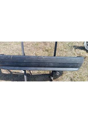 Задний бампер opel kadett 9 90181532