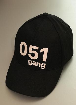 Чорна бавовняна кепка/бейсболка з принтом — 051 gang