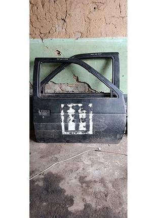 Двері передні права nissan king kab 2.5d 1990г.в. navara d22