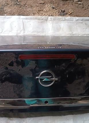 Кришка багажника opel vectra з 1.8-бензином 2002 р.в.