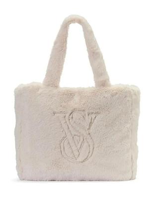 Сумка victoria's secret faux-fur tote bag