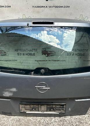Крышка багажника opel zafira b (2005-2010) oe:93185632 дефект !!