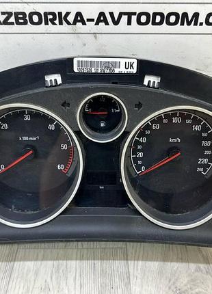 Панель приладів (щиток) дизель opel zafira b (05-10) oe:13267536