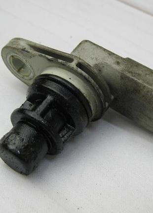 Датчик оборотов распредвала opel corsa c (00-12),combo c oe:93178046, 93190703