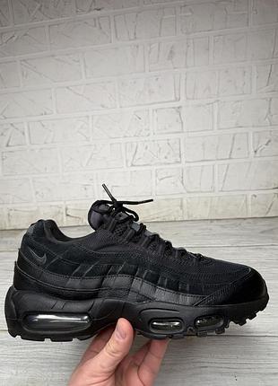 Крутые черные кроссовки nike air max 95 оригинал