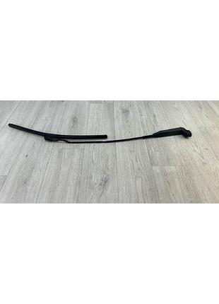 Рычаг стеклоочистителя передний правый (дворник) opel corsa c (00-06) oe:9114667