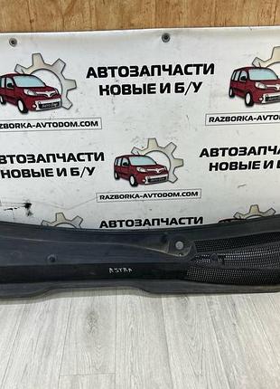 Пластик під лобове скло (жабо) opel astra h (07-15) oe:24463382