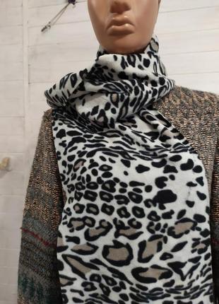 Класний теплий шарф