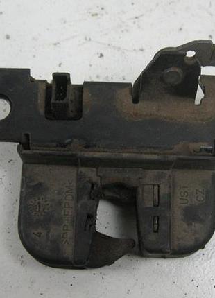 Замок крышки багажника vw passat b5 (1997-2000) oe:3b9827505e