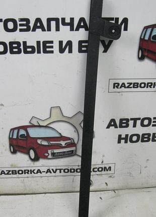 Напрямні скла задніх лівих дверей renault megane 2 (2003-2009) oe:8200325383