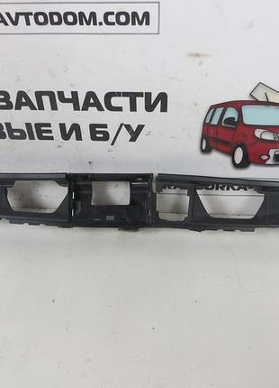 Накладка крышки багажника под фанари mazda cx-5 (2017-) oe:kb7w50854
