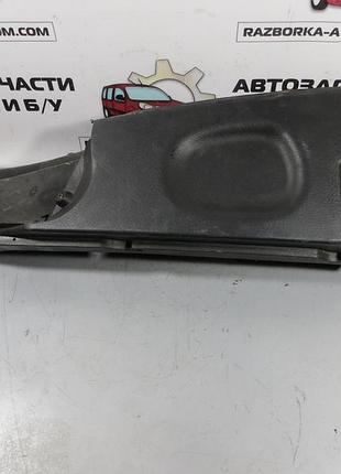 Накладка/пластик багажника в салоні задній лівий (хечбек) opel vectra b (1995-2003) ое: 90503151