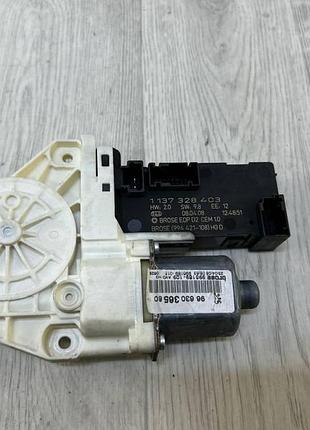 Моторчик склопідіймач дверей передній правій peugeot 407 (04-11) oe:9663036580