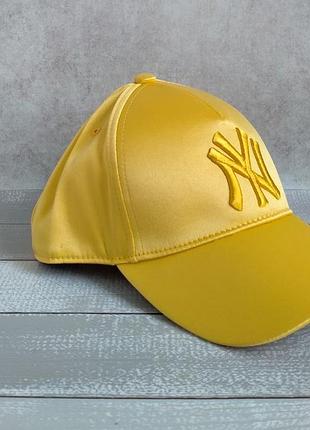 Летняя атласная кепка ny желтая