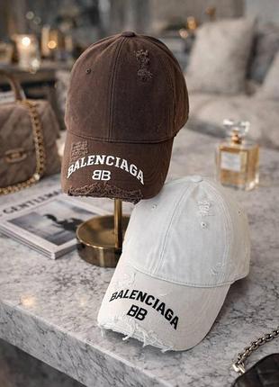 Рваная потертая кепка бейсболка balenciaga коричнева