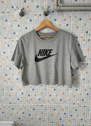 Футболка nike.