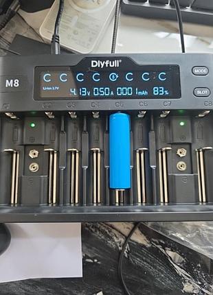 Зарядний пристрій dly full m8, 8+2 канали, універсальний (li-ion, lifepo4, ni-mh/ni-cd, крона). струм 2а. оригінал