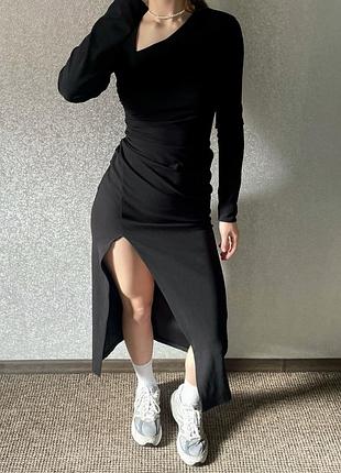 Zara сукня плаття з вирізом на ніжку міді