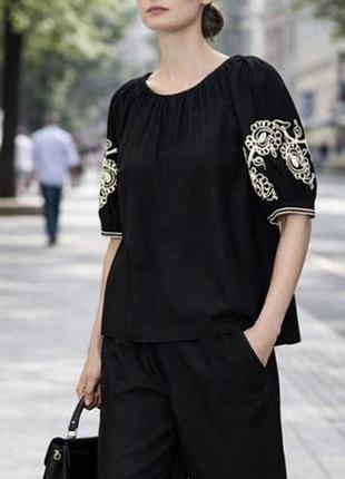 Чорна лляна блуза з вишивкою  zw collection