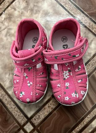 Босоніжки для дівчинки