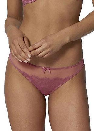 Мереживні труси стрінги triumph lace spotlight