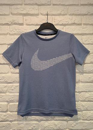 Футболка nike dri fit на 10-11років, 137-147см