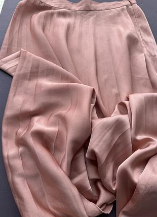 Спідниця від zara подовжена в кораловому кольорі