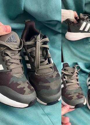 Кросівки adidas