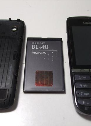 Продам мобильный телефон nokia 300 6