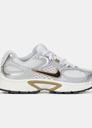 Nike zoom vomero 5 rnr white silver gold