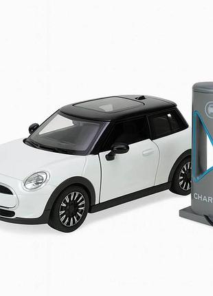 Игрушечная машинка автопром mini cooper белая 1:28 — металлическая модель со светом и звуком, 13,5 см, арт. 68739-1