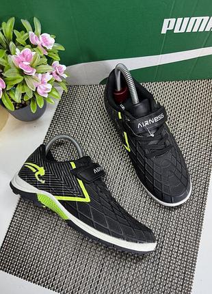 Оригинальные сороконожки новые на липучке airness