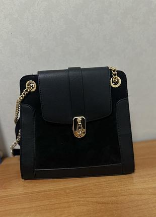 Чорна сумка через плече primark