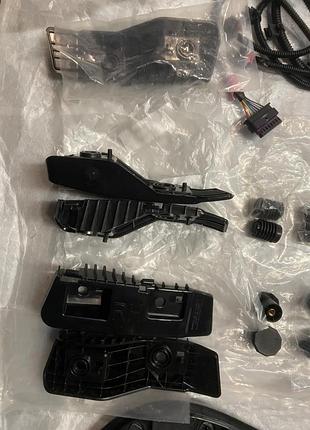 Упор крышки багажника tesla model 3 y 1111425-00-d 6007220-00-b