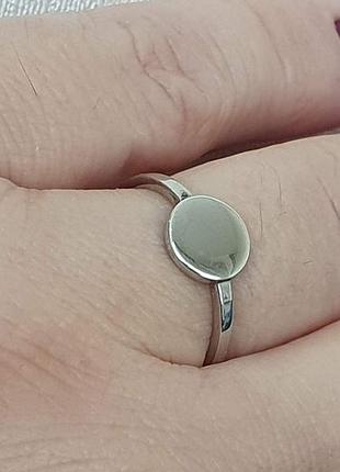 Серебряное кольцо. 10040р 14 16