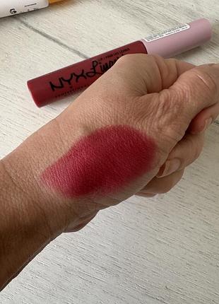 Nyx рідка матова помада