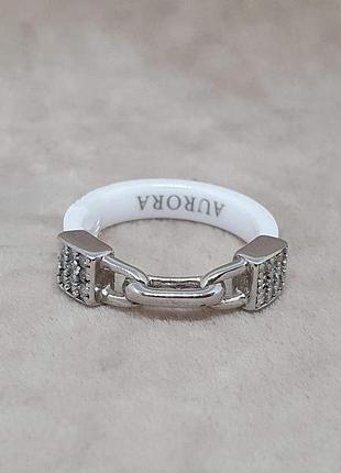 Серебряное кольцо замочек с керамикой и фианитами. с1157б 17,5