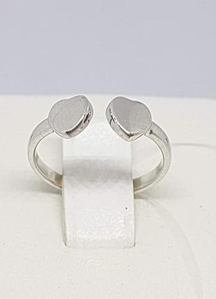 Серебряное кольцо. 90101187 14,5
