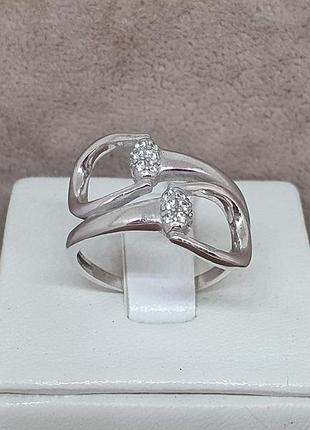 Серебряное кольцо горельеф с фианитами. 1625/1р-cz 17,5