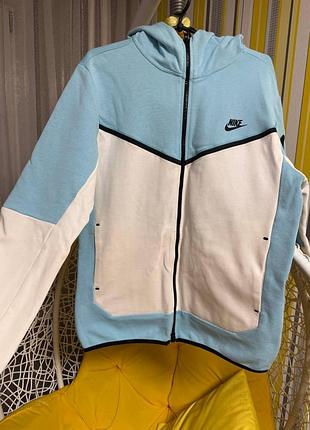 Кофта nike оригинал  розмір l