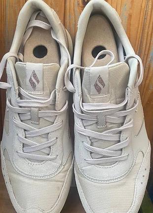 Продаю жіночі кросівки skechers