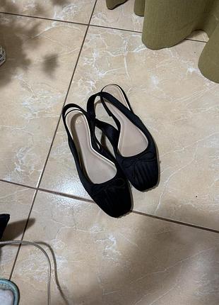 Босоніжки zara