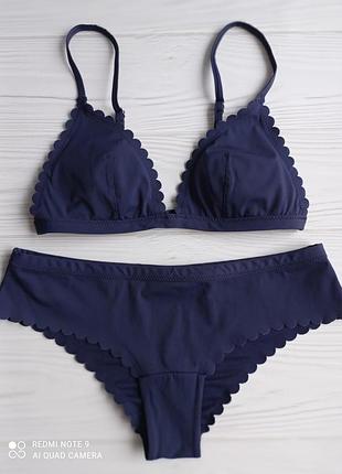 Купальник з хвилястими краями 70а/s