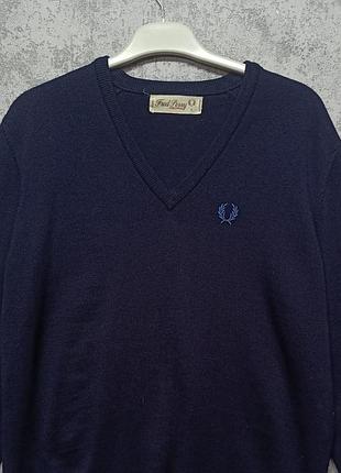 Светер от бренда fred perry 2